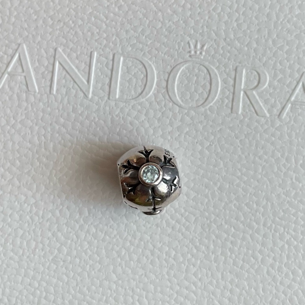 Retired Pandora Aqua Snowflake CZ Winter Bead Charm Christmas Snow EUC